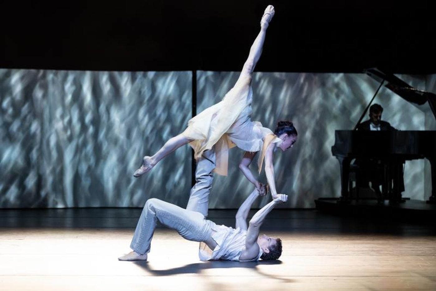 Review: MURPHY Is A Beautiful Celebration Of Acclaimed Australian Choreographer Graeme Murphy's Extensive Career  Image
