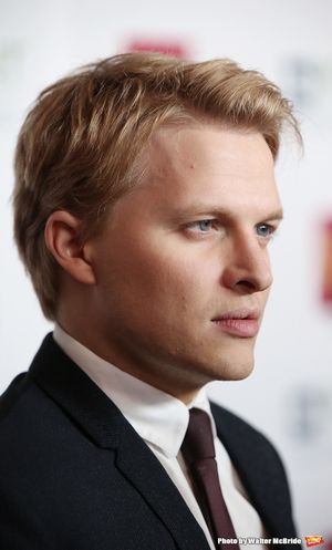 Ronan Farrow  Photo