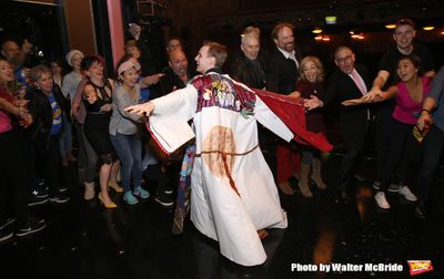 Brendon Stimson with cast  Photo