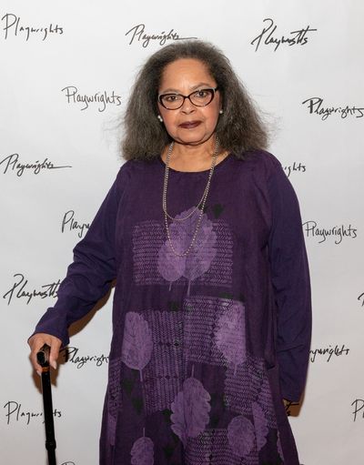 Lynda Gravatt Photo