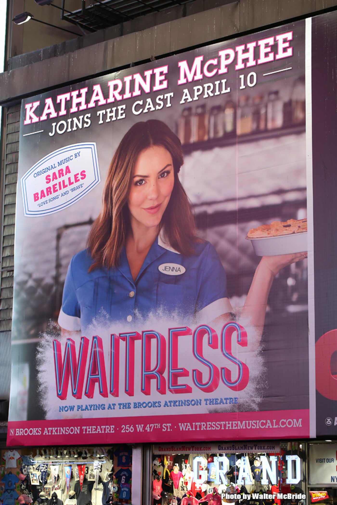 Photo Coverage: Easy as Pie! Katharine McPhee Makes Her Broadway Debut in WAITRESS Photo Coverage: Easy as Pie! Katharine McPhee Makes Her Broadway Debut in WAITRESS Image