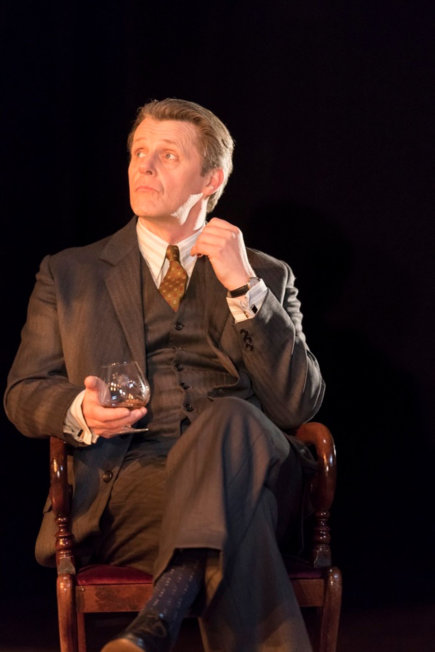 Photo Flash: First Look at THE MODERATE SOPRANO at the Duke of York's Theatre  Image