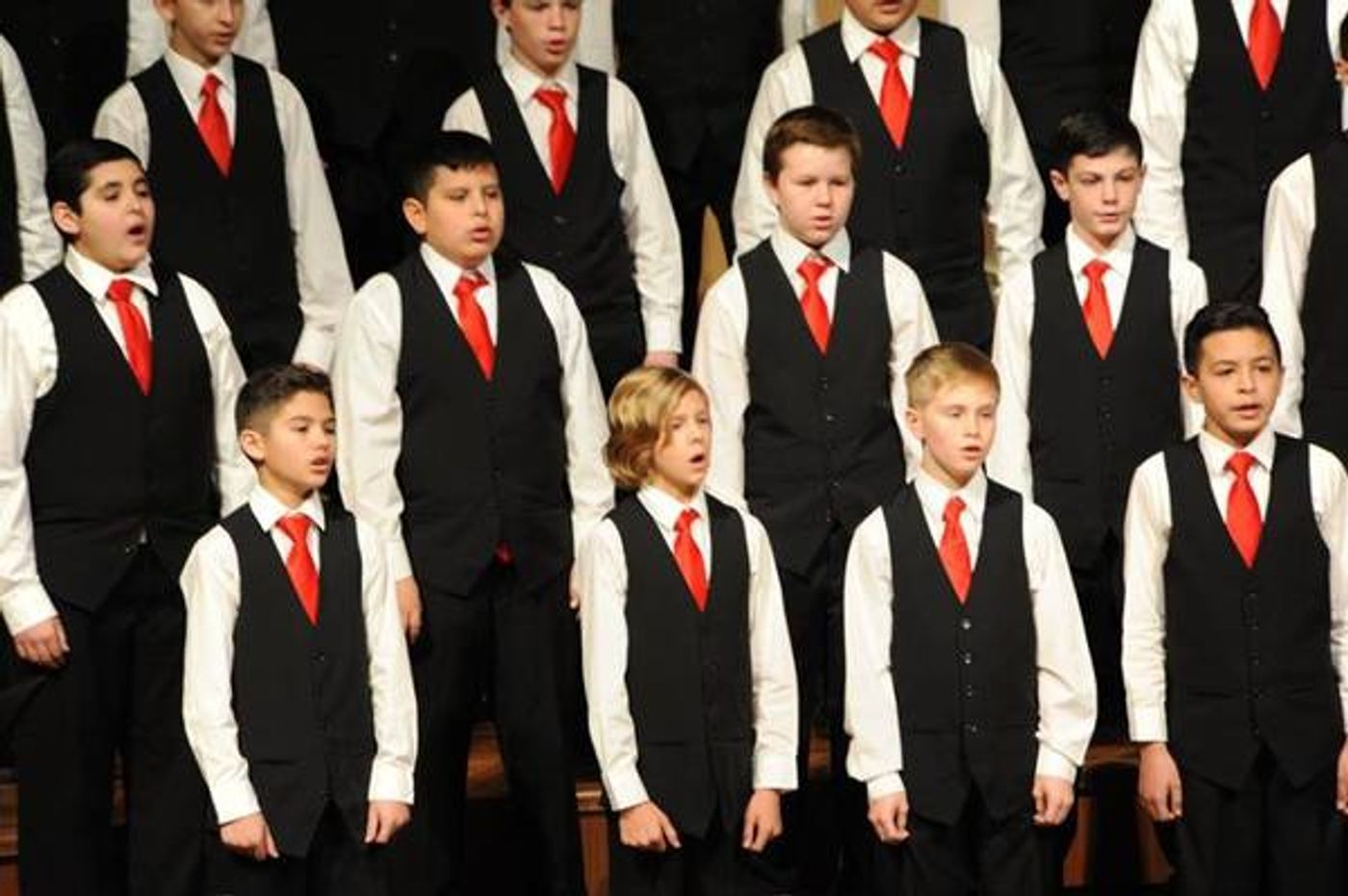 Interview: HCC Artistic Director Robert Simpson on the Chamber Choir's Margaret Hillis Award Win  Image