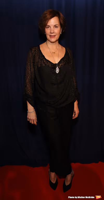 Margaret Colin Photo