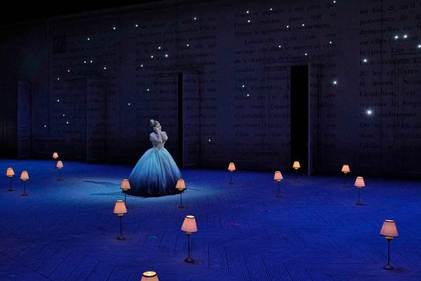 A scene from Massenet's Cendrillon. Photo: Ken Howard / Met Opera

 Photo