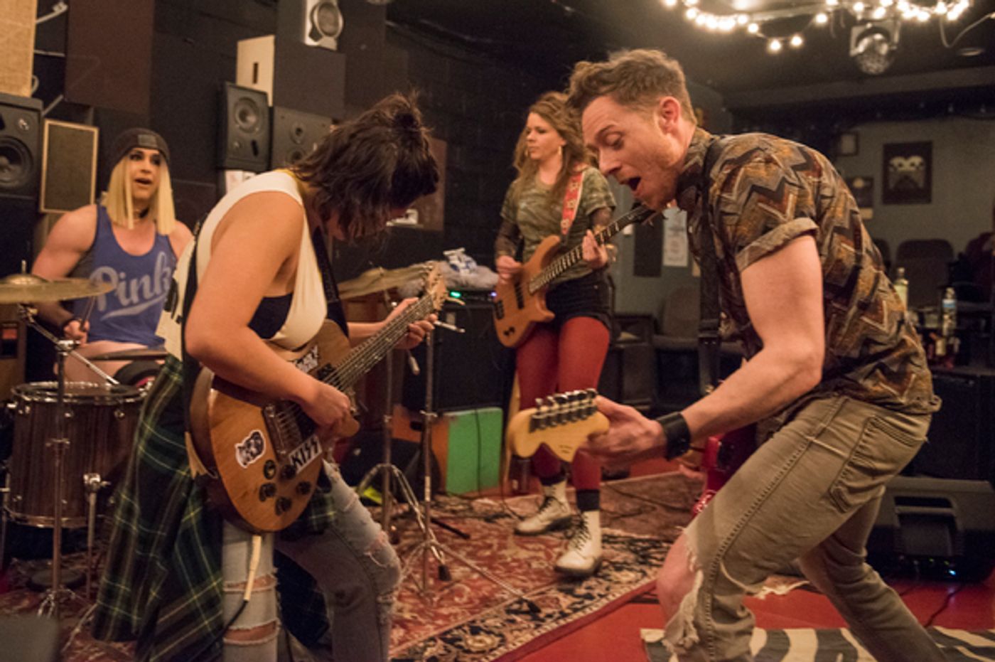 Photo Flash: 33 TO NOTHING Opens Opens at A Red Orchid  Image