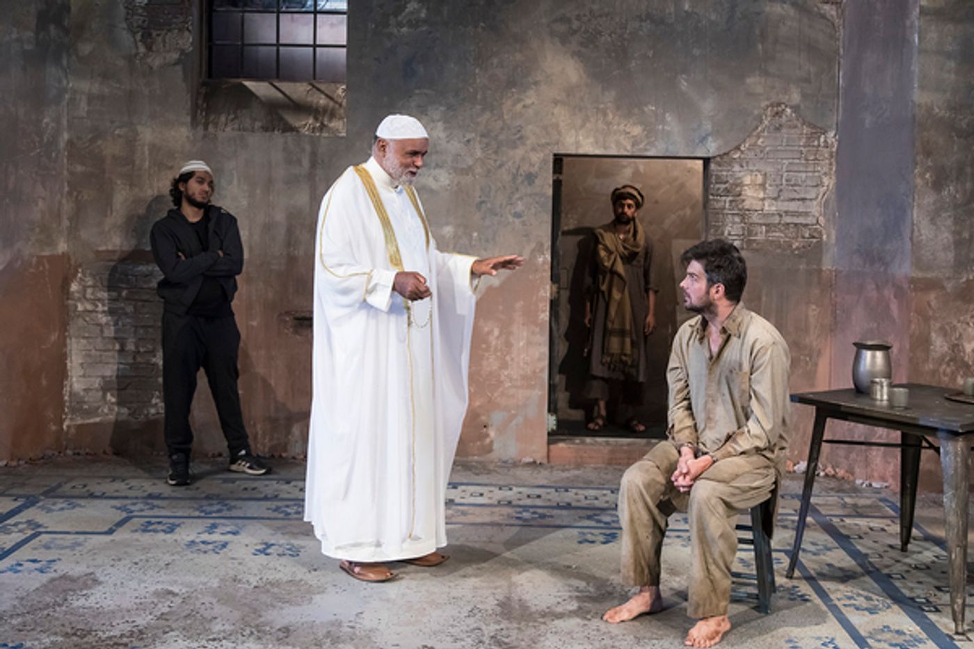 Photo Flash: Ensemble Theatre Company Presents THE INVISIBLE HAND  Image