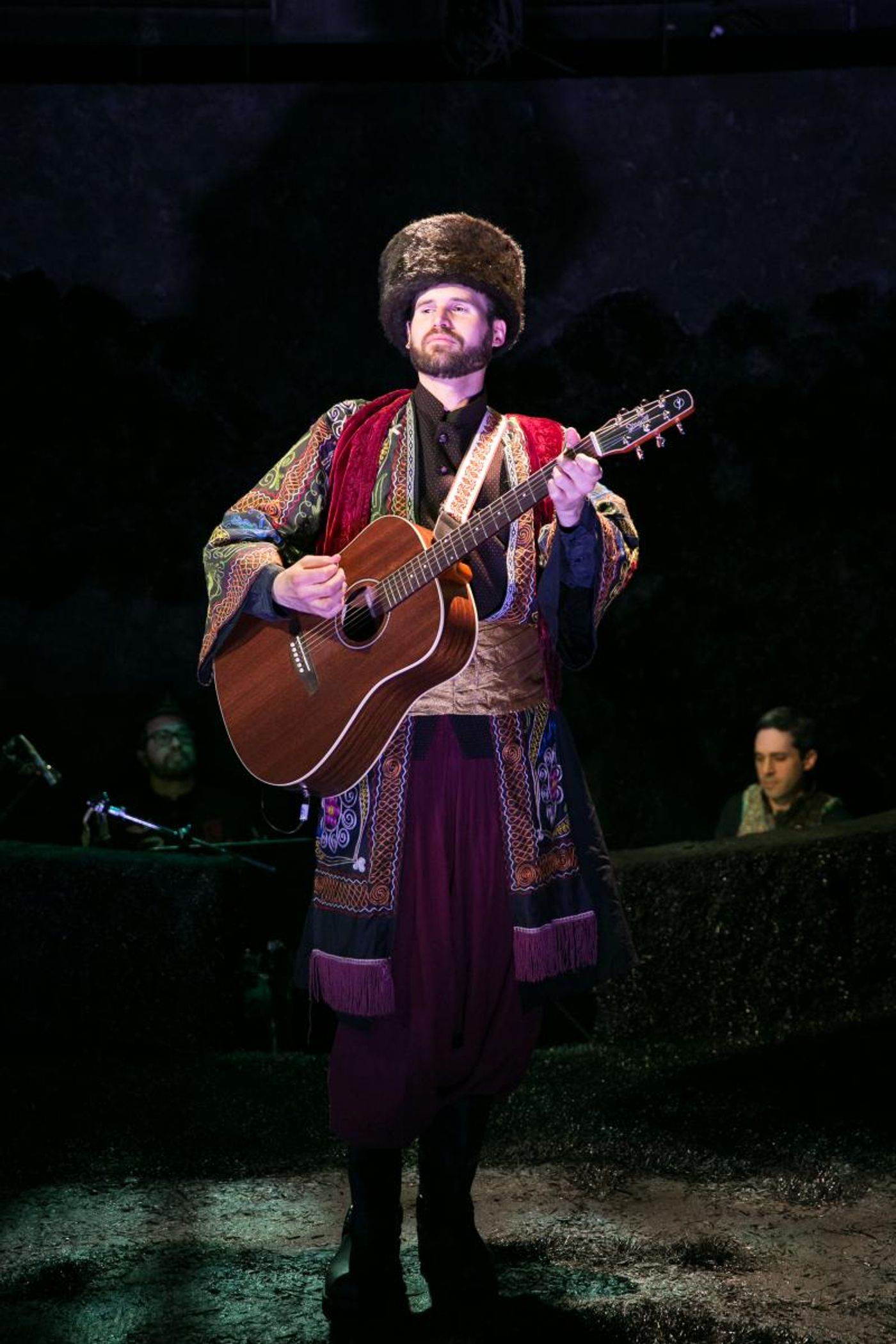 Review: Constellation Theatre's THE CAUCASIAN CHALK CIRCLE Avoids Becoming a Roundabout Affair Review: Constellation Theatre's THE CAUCASIAN CHALK CIRCLE Avoids Becoming a Roundabout Affair Image