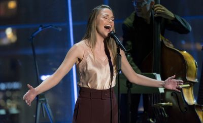 Sutton Foster Photo