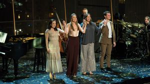 Megan McGinnis, Sutton Foster, Jonathan Groff Photo