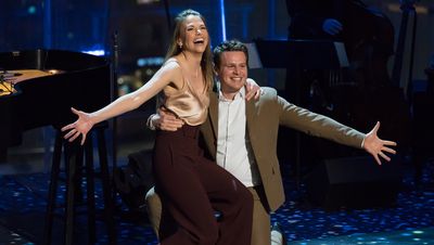 Sutton Foster & Jonathan Groff Photo