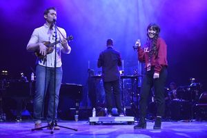 Matthew Morrison and Kali Clougherty Photo