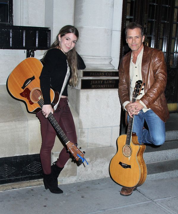 Emily Reeves & Scott Reeves
 Photo