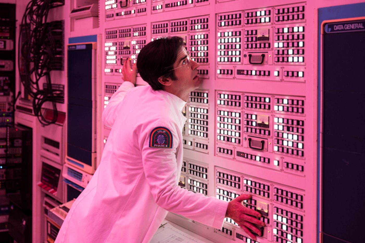 Photo Coverage: Netflix Shares New Images of Emma Stone & Jonah Hill in Upcoming Series MANIAC  Image