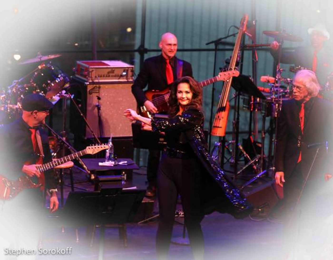 Photo Coverage: Lynda Carter Brings Red Rock n' Blues to Jazz at Lincoln Center  Image