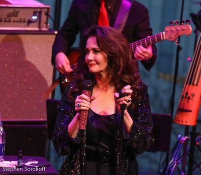 Lynda Carter Photo