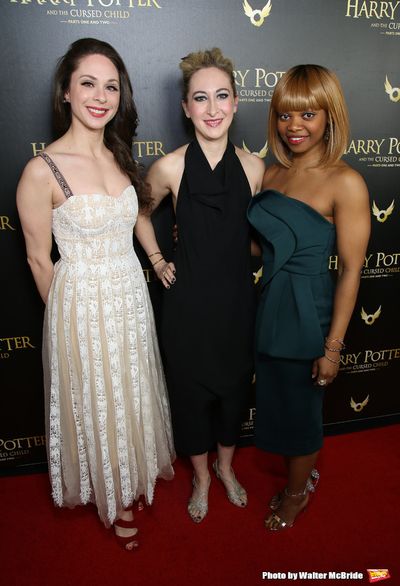 Lauren Nicole Cipoletti, Jessie Fisher and Susan Heyward  Photo