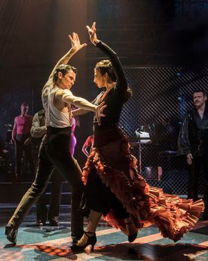 Jonny Labey and Zizi Strallen @ BroadwayWorld Jonny Labey and Zizi Strallen Photo