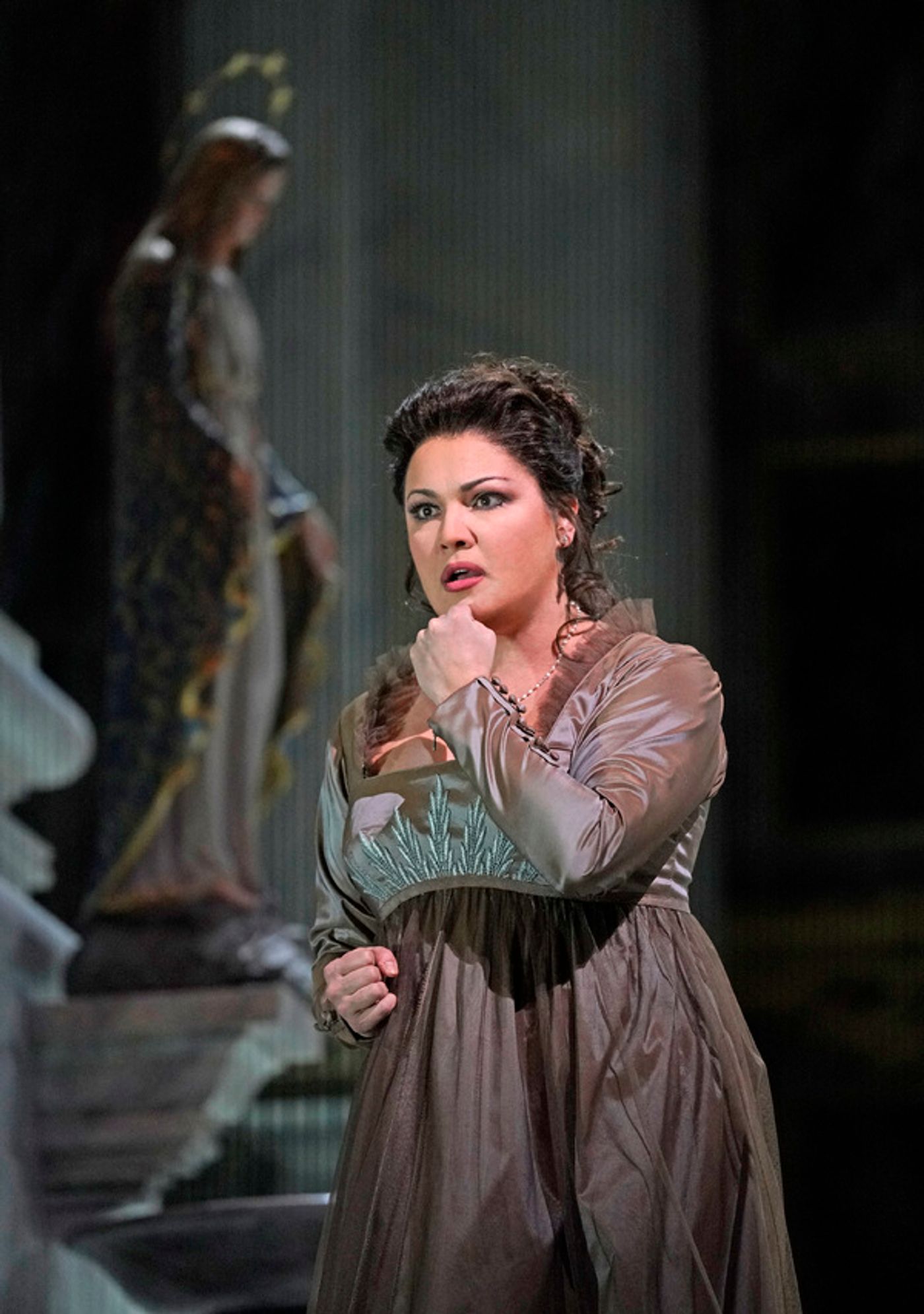Photo Flash: Anna Netrebko Stars In TOSCA at The Met  Image
