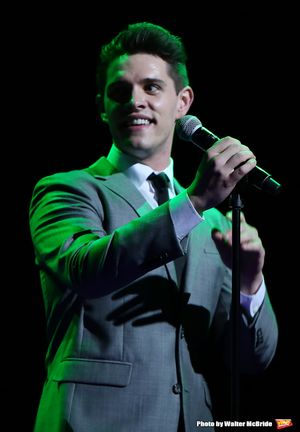 Casey Cott Photo