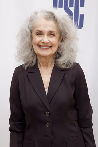 Mary Beth Peil Photo