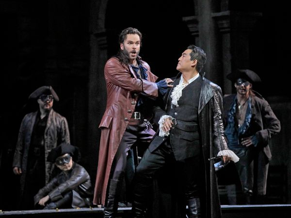 Joshua Hopkins as Mercutio and Andrea Shin as RomÃ©o in Gounod's RomÃ©o et Juliet Photo