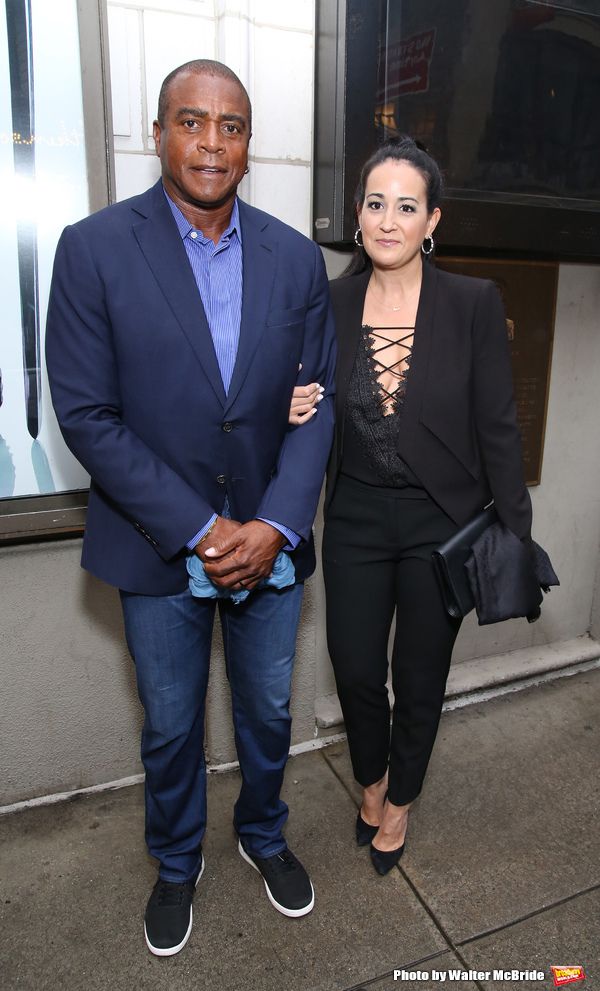 Ahmad Rashad and wife  Photo