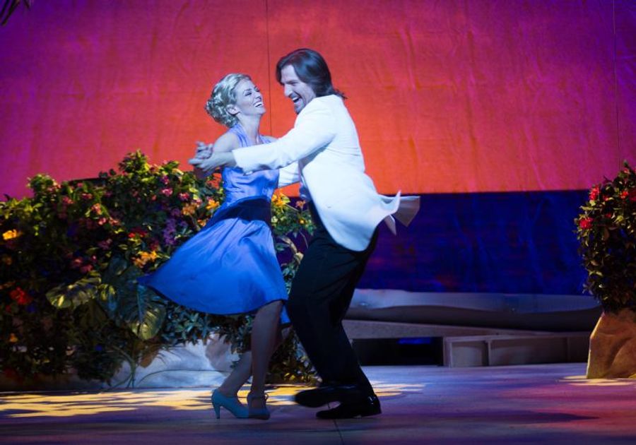Review: Appealing New Production of SOUTH PACIFIC Sails Into La Mirada Theater Image