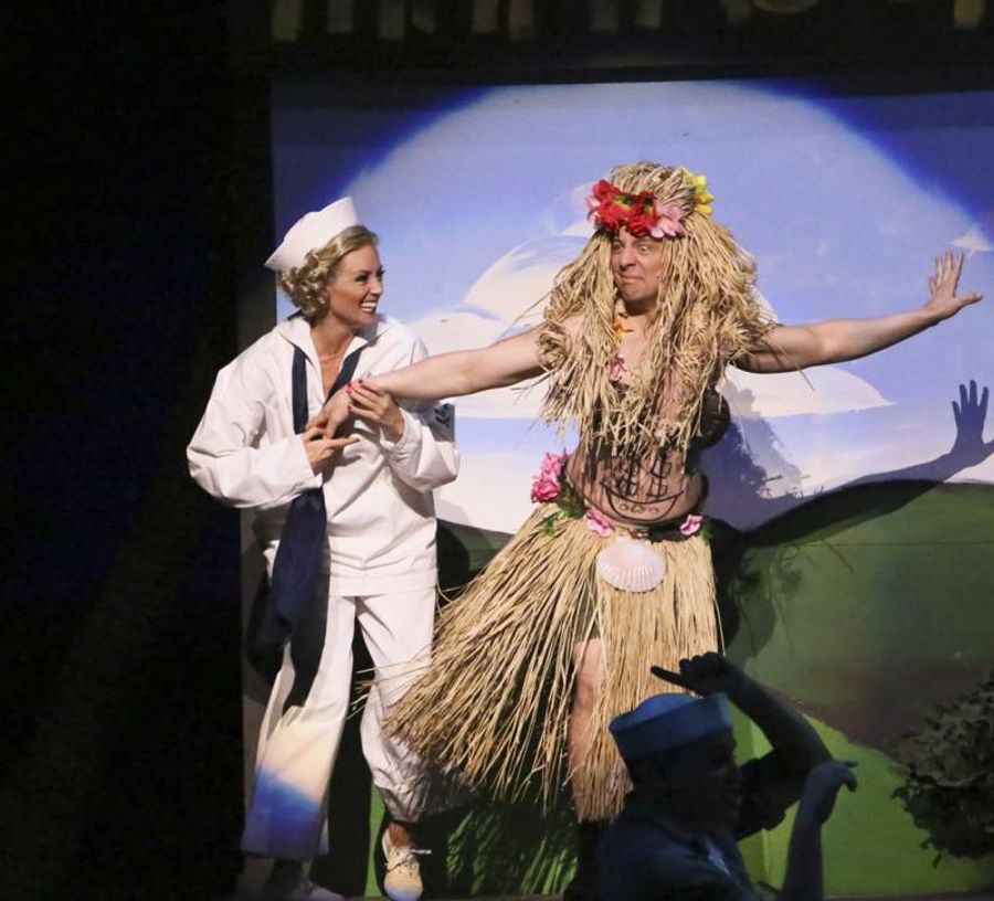Review: Appealing New Production of SOUTH PACIFIC Sails Into La Mirada Theater Image