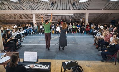 Nicholas Rodriguez with Broadway Dreams Russia Students Photo