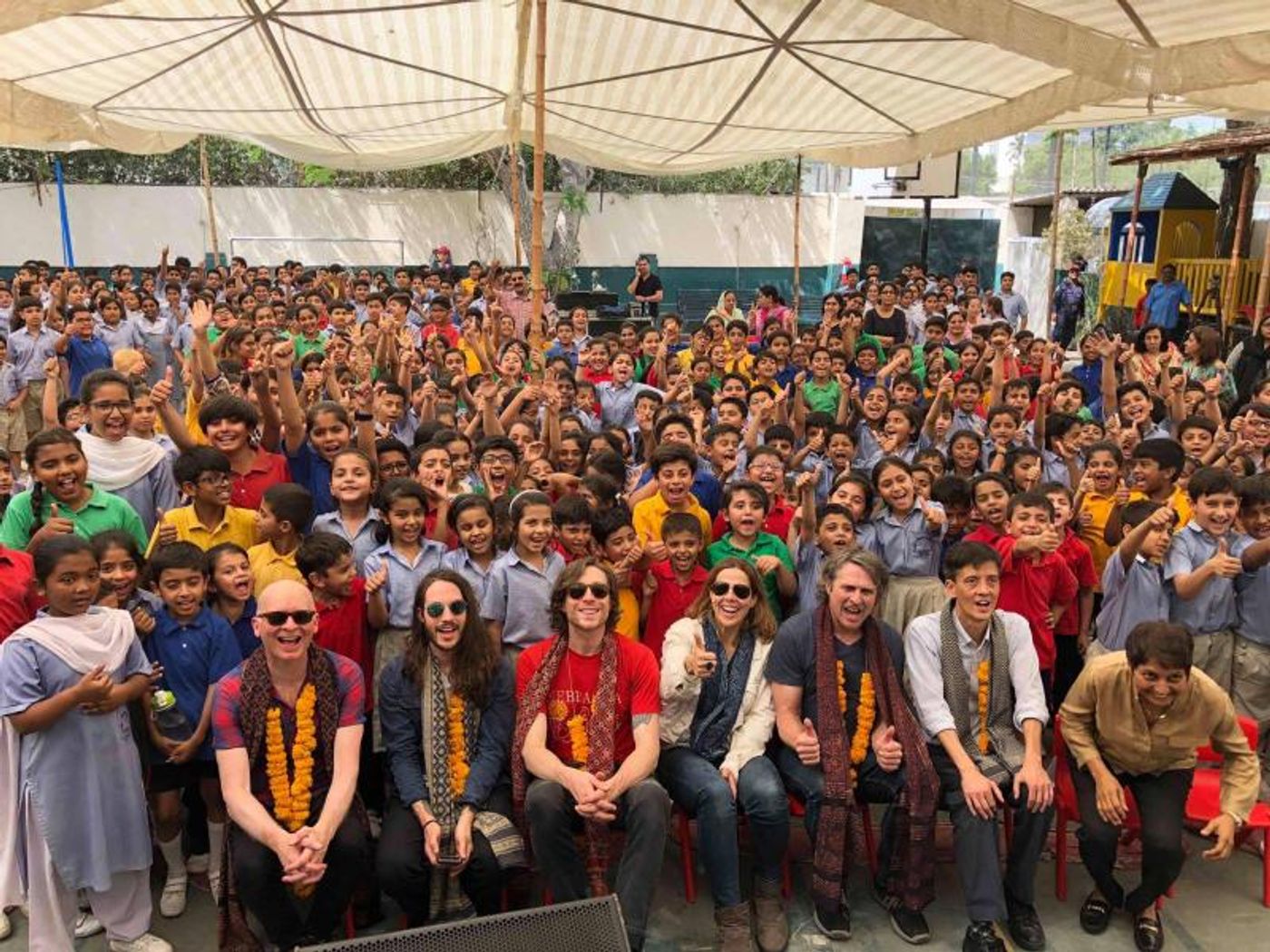 Interview: Singer/Songwriter Mary McBride on her Music, Humanitarianism, and Upcoming Appearance for Arena Stage's 2018 Gala Interview: Singer/Songwriter Mary McBride on her Music, Humanitarianism, and Upcoming Appearance for Arena Stage's 2018 Gala Image