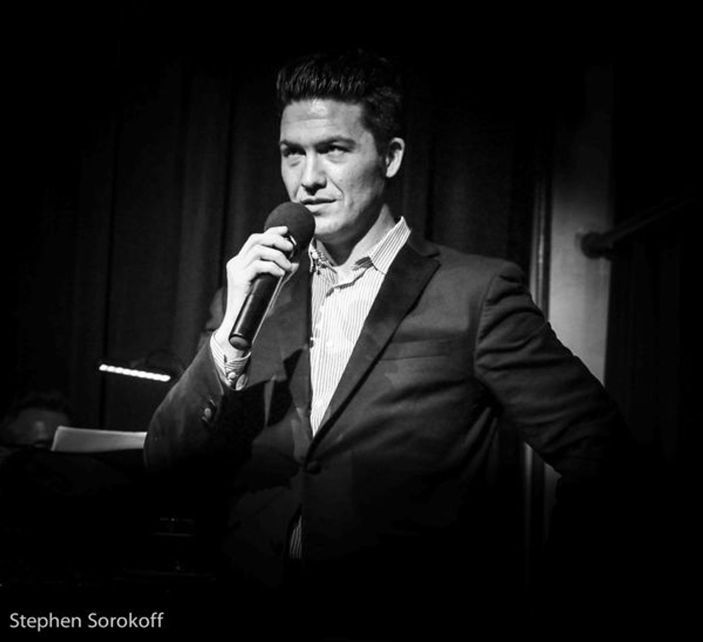 Photo Coverage: Joshua Lance Dixon Brings Las Vegas to the Beach Cafe  Image