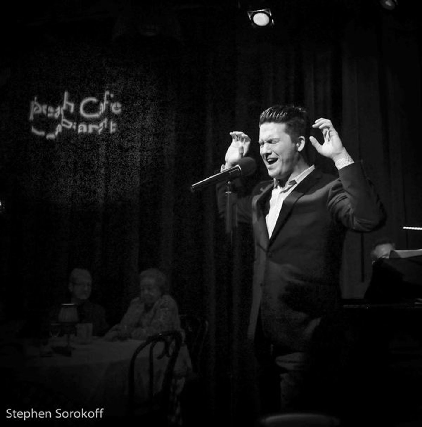 Photo Coverage: Joshua Lance Dixon Brings Las Vegas to the Beach Cafe  Image