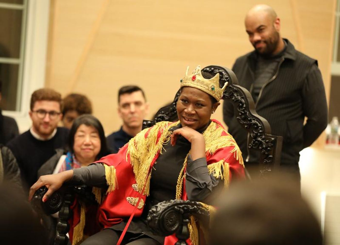 Review: The Mobile Unit Brings Free Performances of Shakespeare's HENRY V To The Public  Image