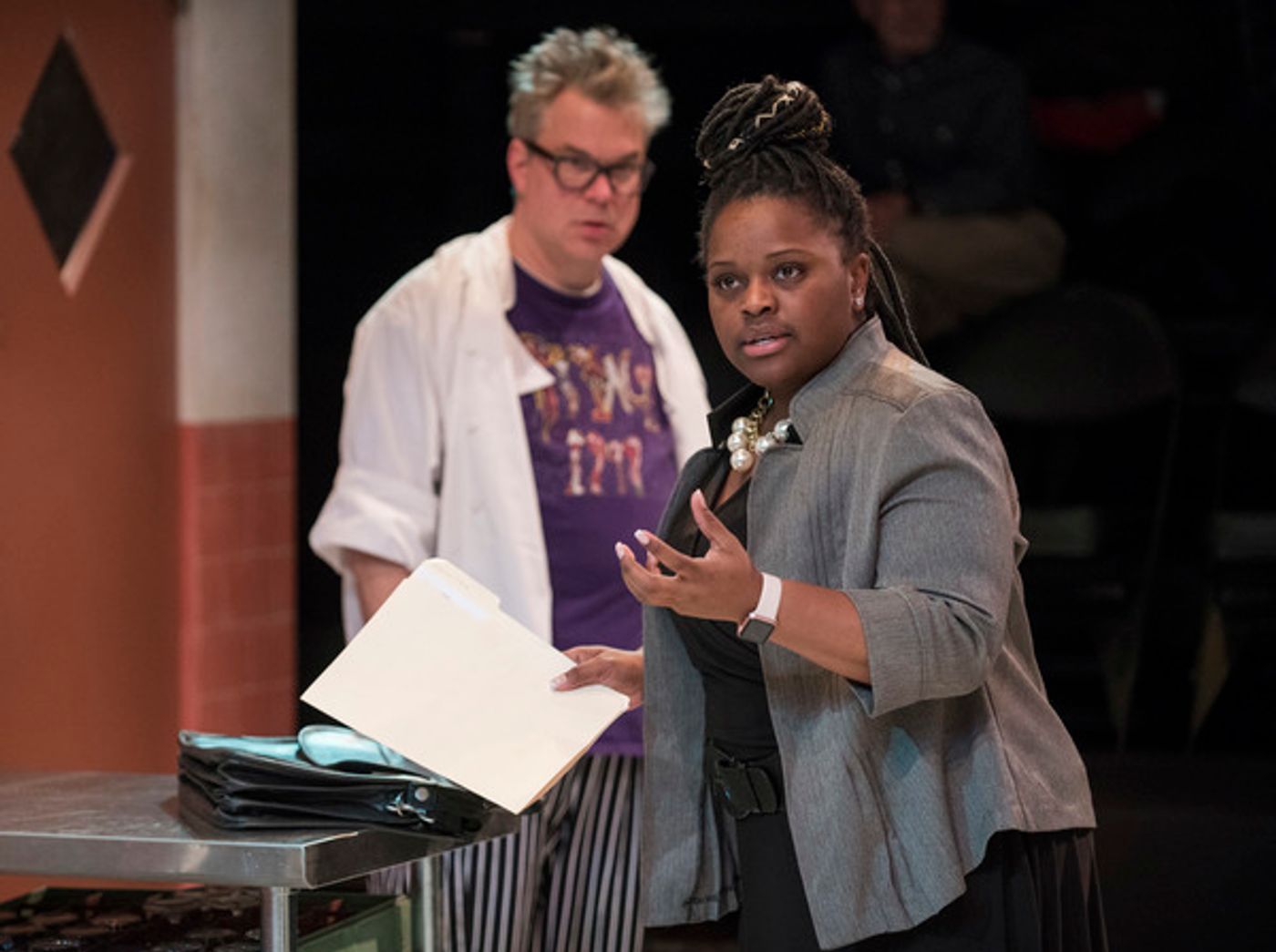 Photo Flash: HOW TO USE A KNIFE Makes Chicago Premiere at Shattered Globe Theatre  Image