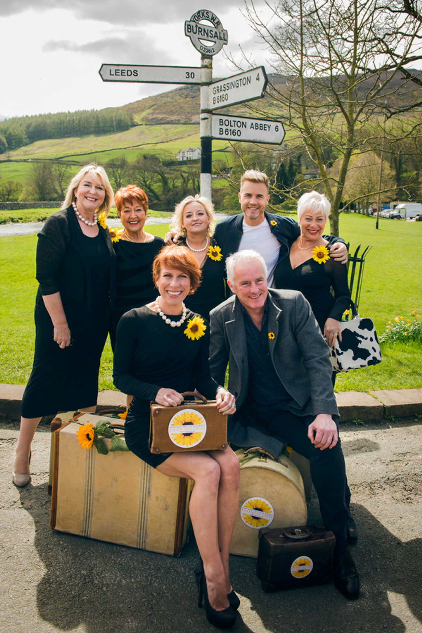 Photo Flash: Gary Barlow, Tim Firth and the cast of CALENDAR GIRLS Visit Yorkshire  Image