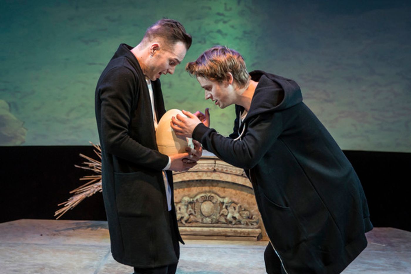 Photo Flash: Greenhouse Theater Center Presents BIRDS OF A FEATHER  Image