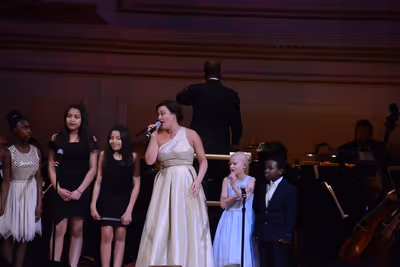 Ashley Brown and The Children of Ronald McDonald House Photo