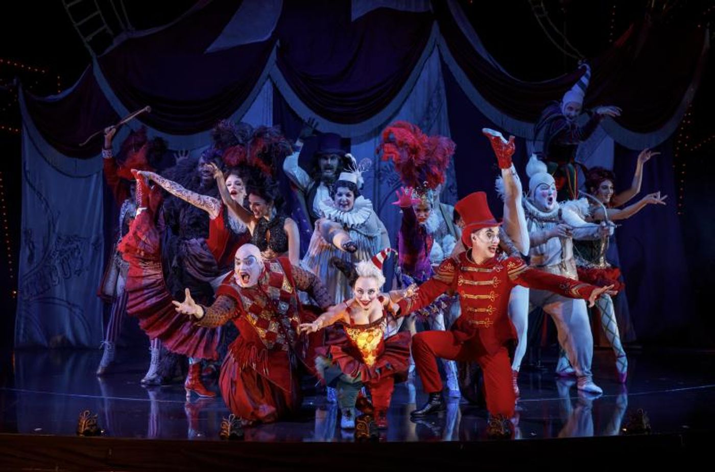 Review: The Phantom Stages A Comeback in LOVE NEVER DIES at Segerstrom Center  Image