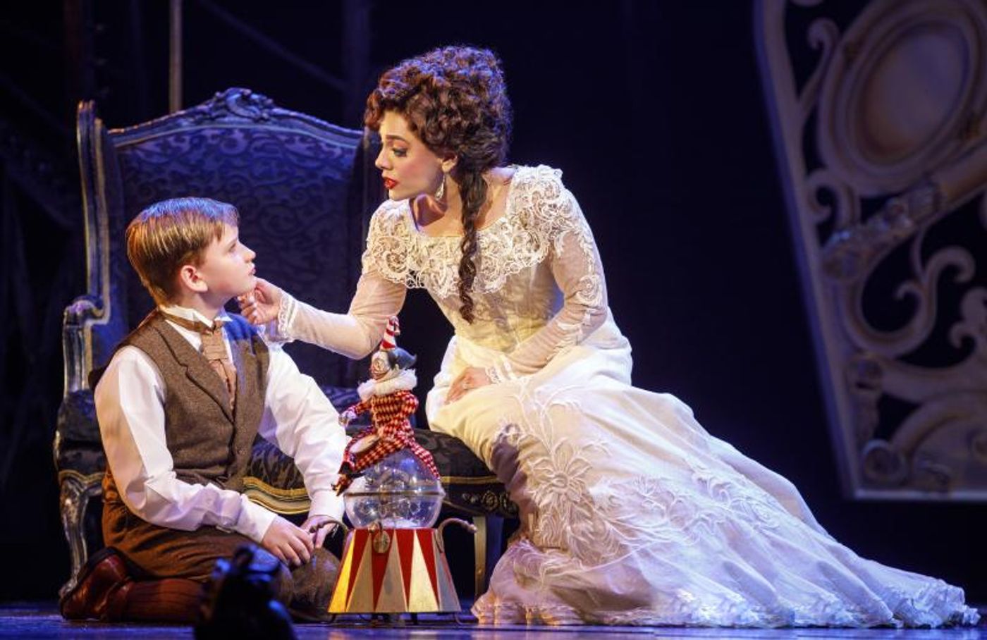 Review: The Phantom Stages A Comeback in LOVE NEVER DIES at Segerstrom Center  Image