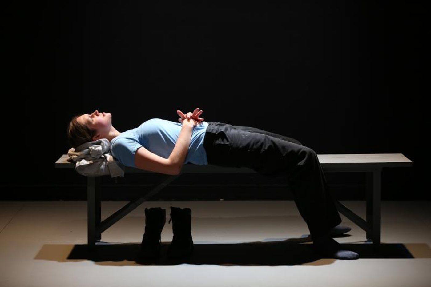 Review:  REPLAY at 59E59 is a Captivating One-Woman Show  Image