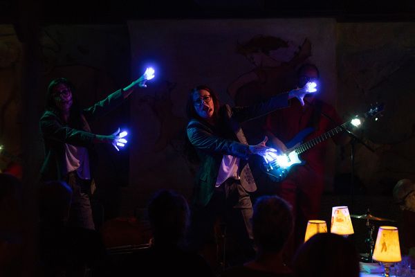 Megan Mullally and Stephanie Hunt Photo