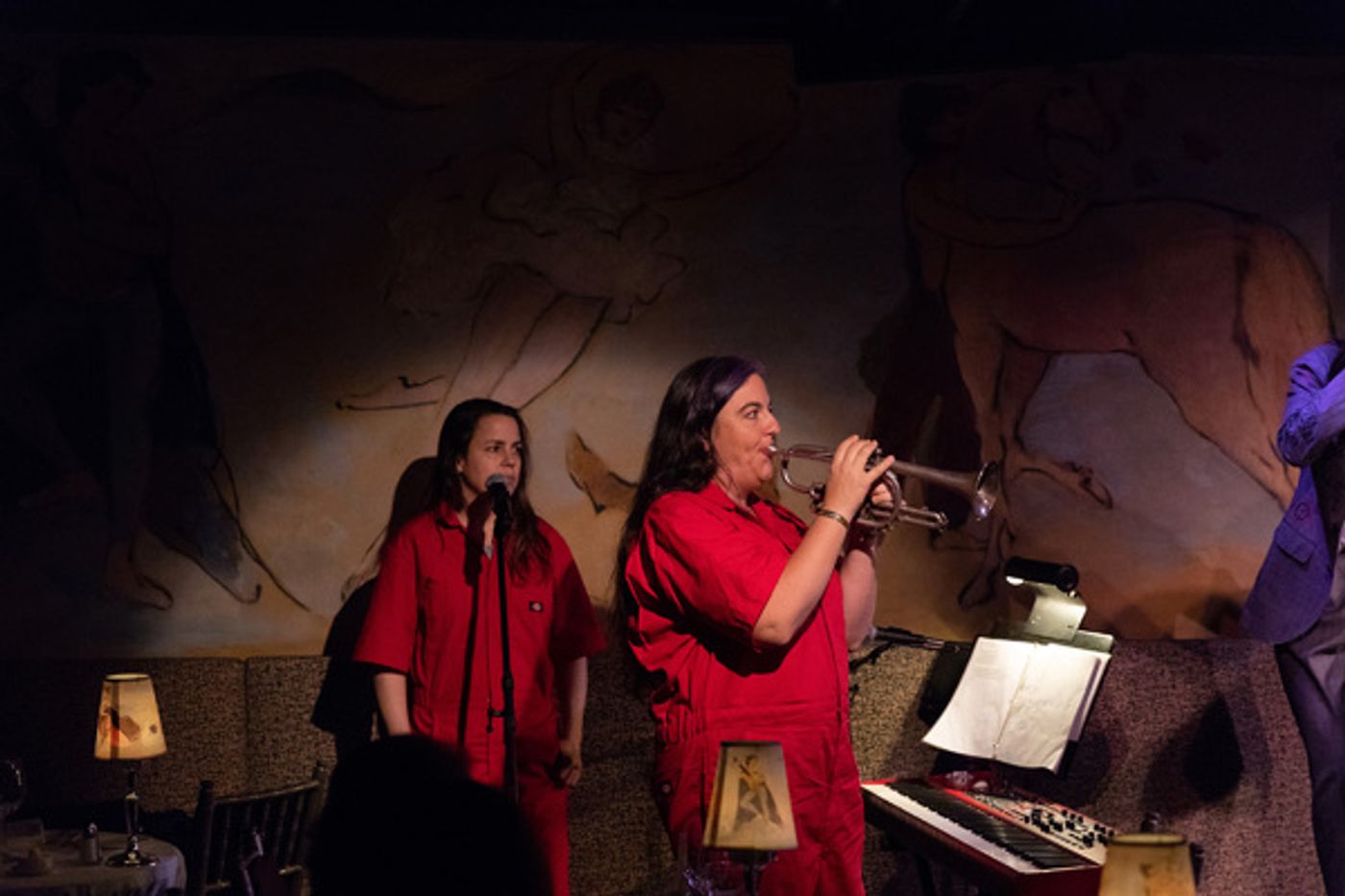 Photo Flash:Nancy and Beth (Featuring Megan Mullally and Stephanie Hunt) Make Cafe Carlyle Debut  Image