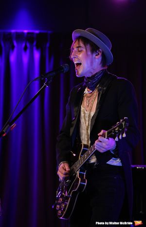 Reeve Carney Photo