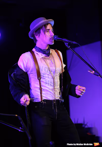 Reeve Carney Photo