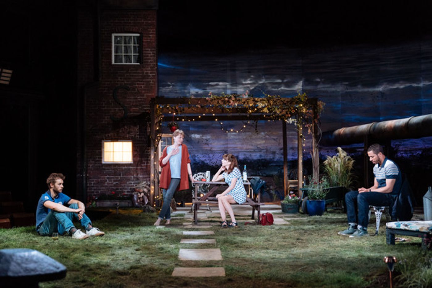 Photo Flash: First Look at NIGHTFALL at the Bridge Theatre  Image