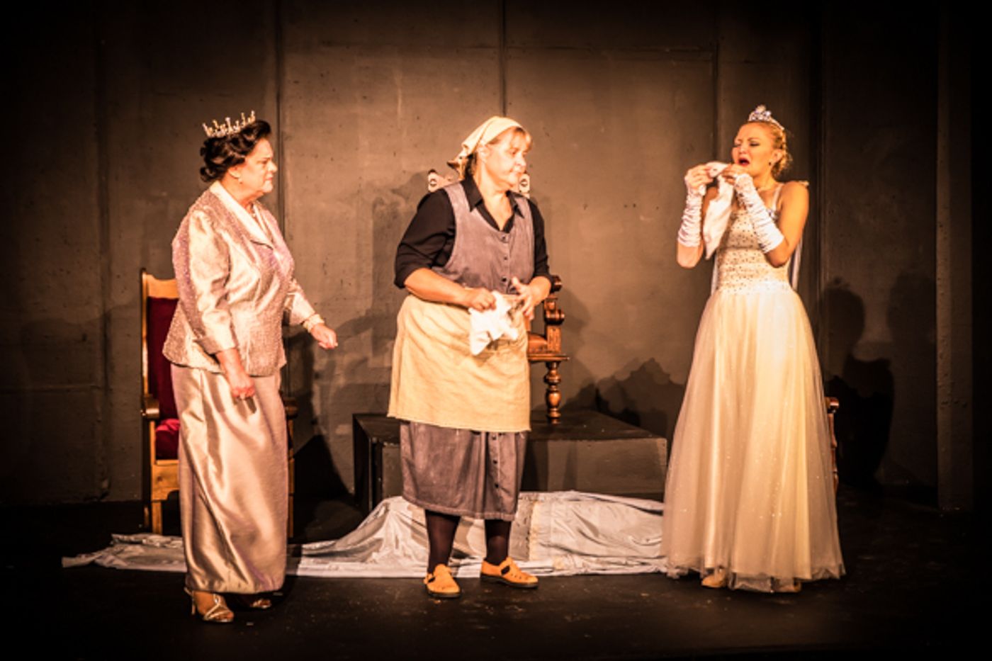 Photo Coverage: First Look at Curtain Players' EXIT THE KING Photo Coverage: First Look at Curtain Players' EXIT THE KING Image