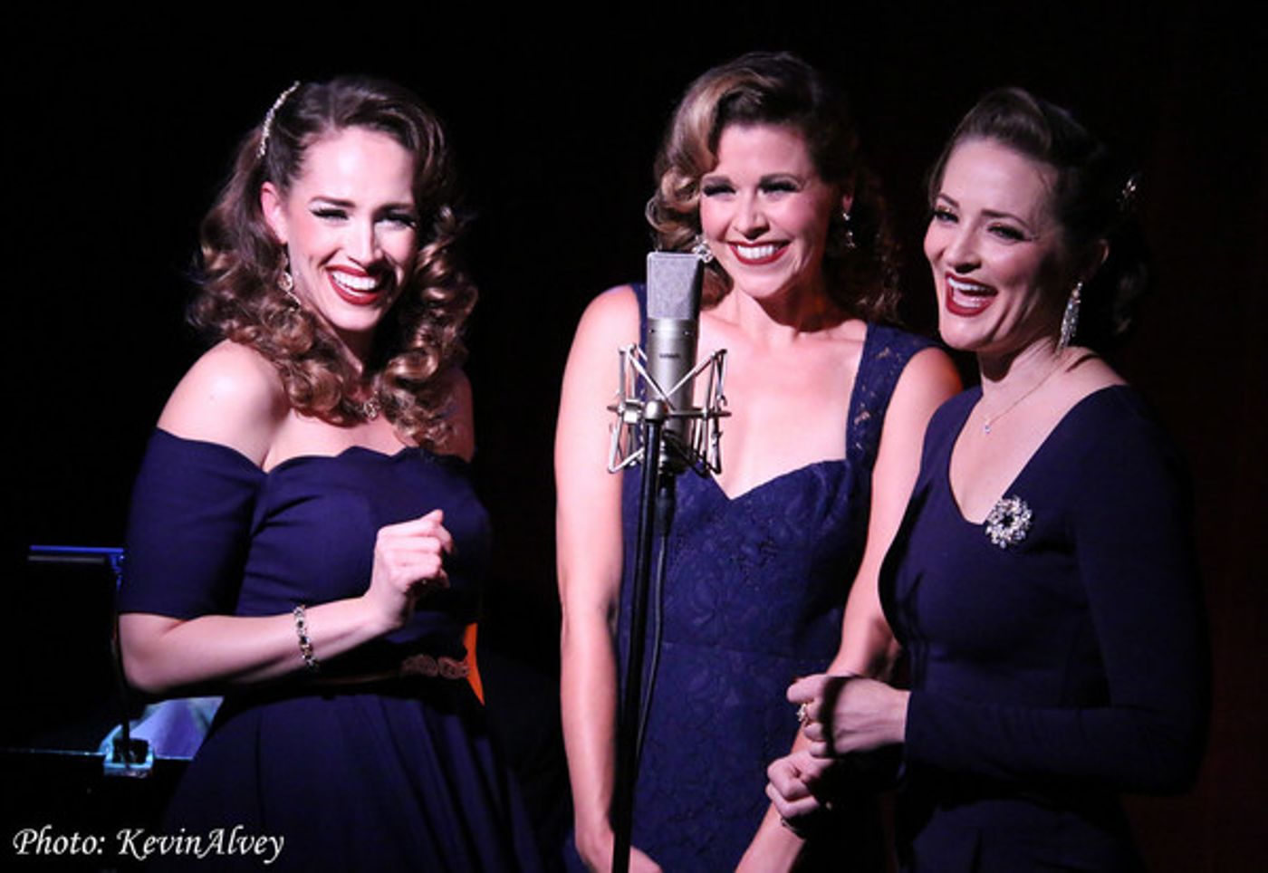 Photo Flash: The Bombshells Return to Broadway at Birdland!  Image