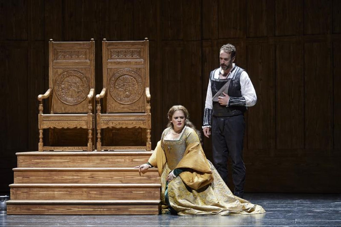 Review: Sondra Radvanovsky Reigns Supreme in the COC's ANNA BOLENA  Image