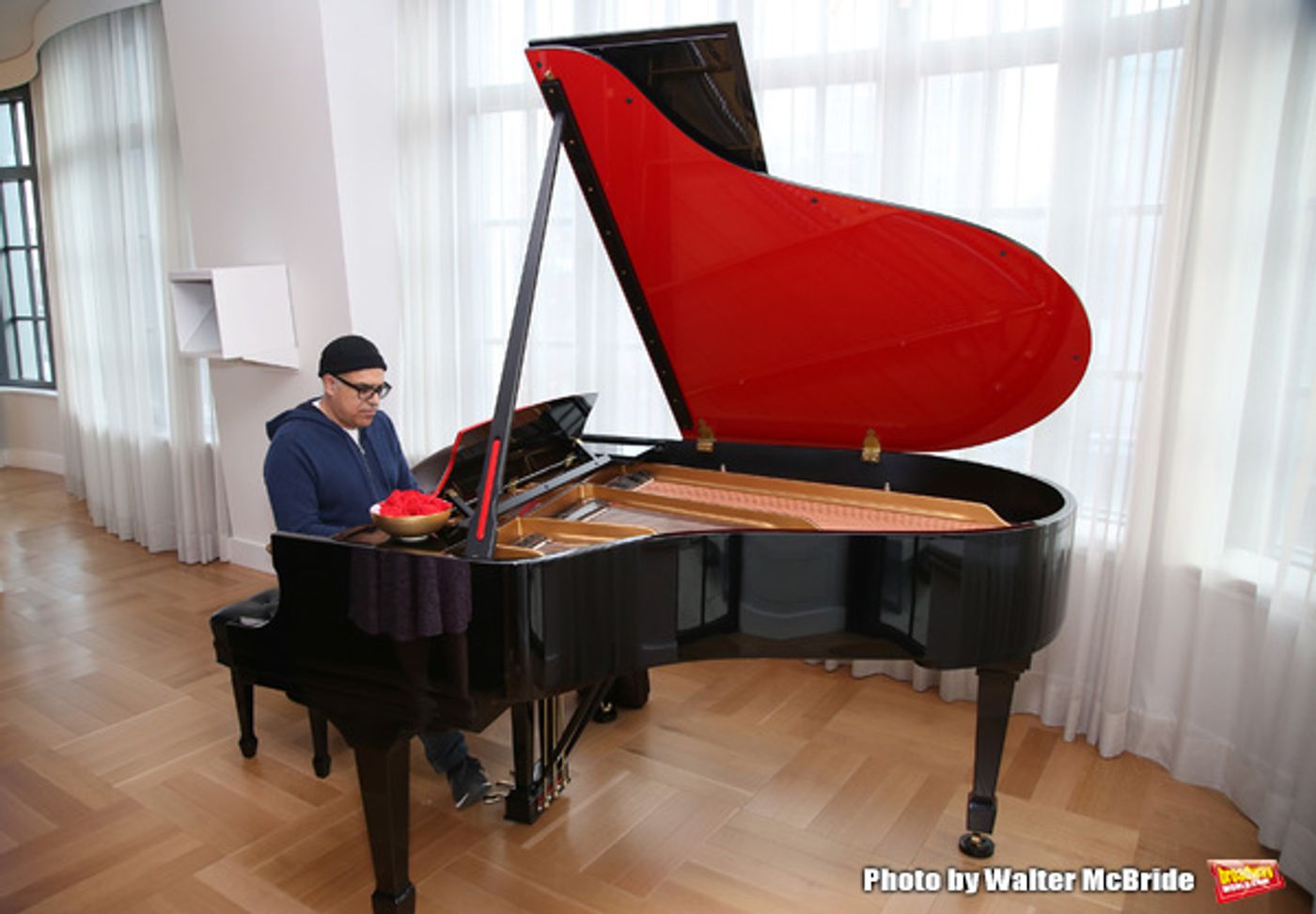 Photo Coverage: Inside the Dramatists Guild Foundation Salon with Tony Nominee David Yazbek!  Image